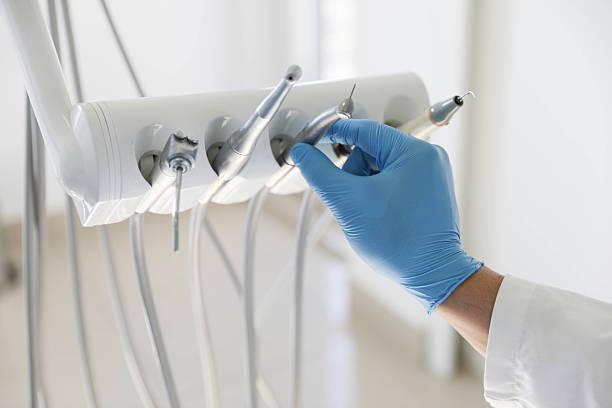 Professional Emergency Dentist technician working in Cleora, OK